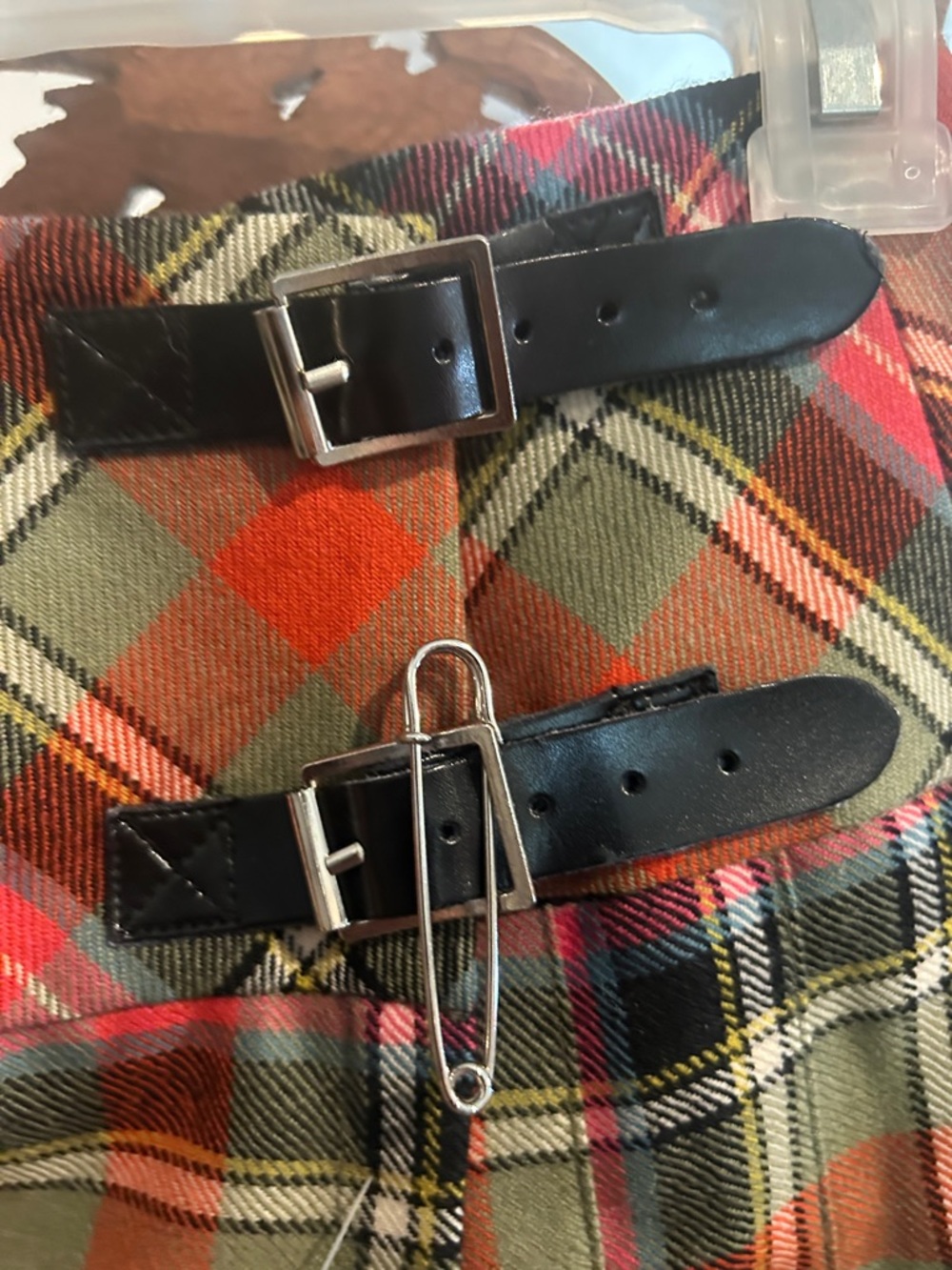 Plaid Mini Kilt Skirt with Buckle Straps - Green/Red - Picture 6 of 6